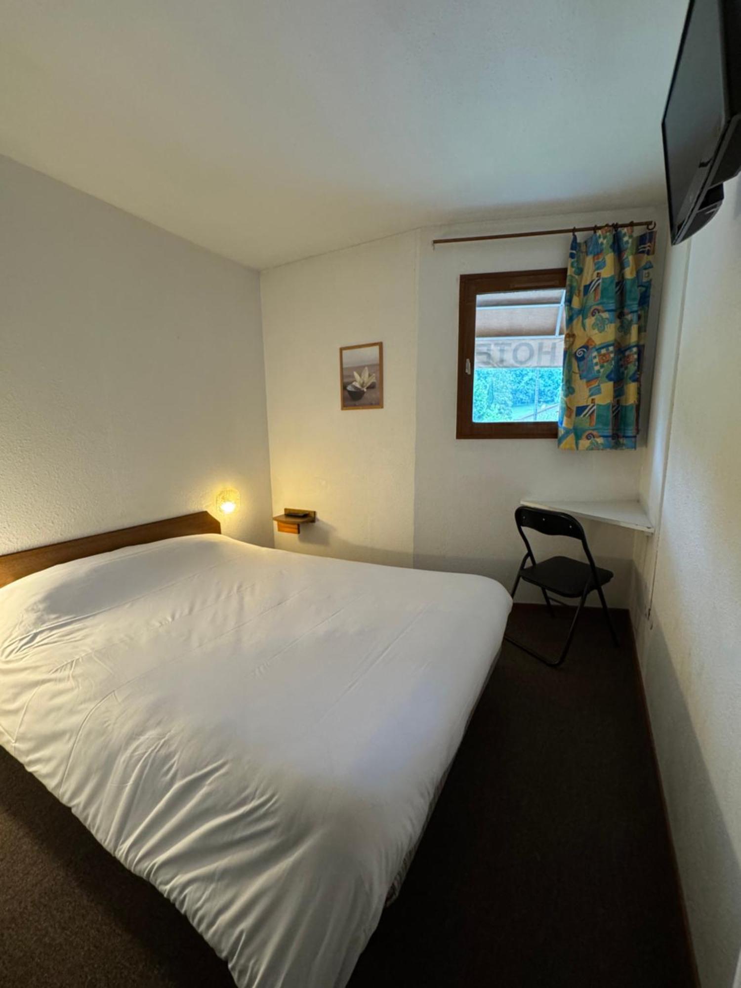 Symp'Hotel Nivolas-Vermelle Exteriér fotografie